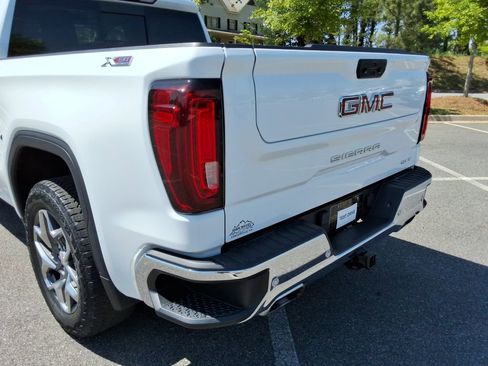 Certified 2023 GMC Sierra 1500 SLT w/ SLT Premium Plus Package AWD/4WD image 14