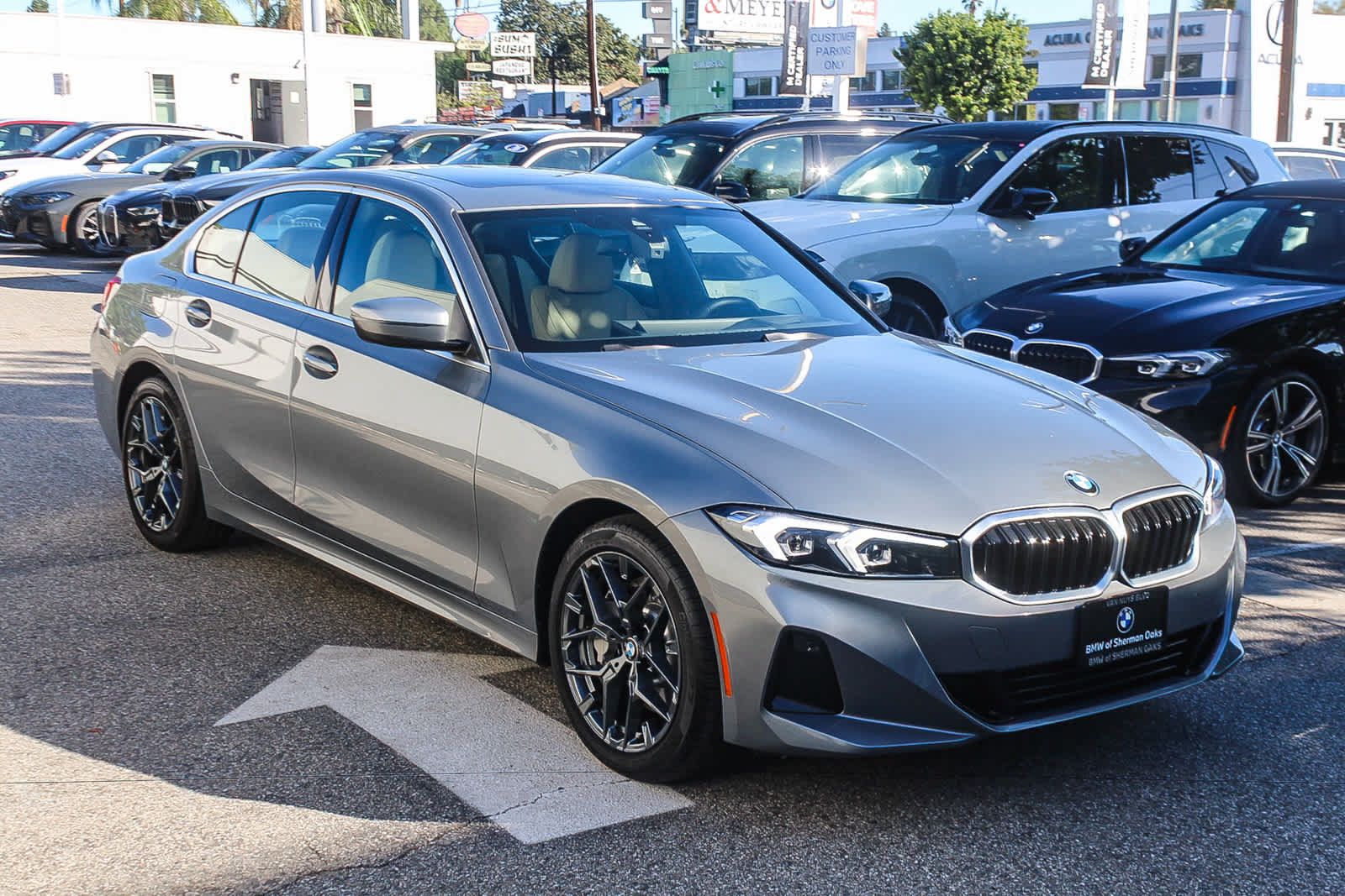 Used 2026 BMW 330i Sedan w/ Premium Package RWD image 5