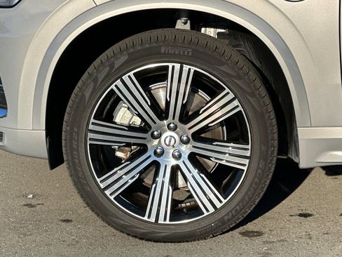 Used 2023 Volvo XC90 T8 Core image 11