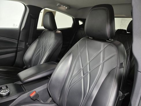 Used 2021 Ford Mustang Mach-E Select image 11