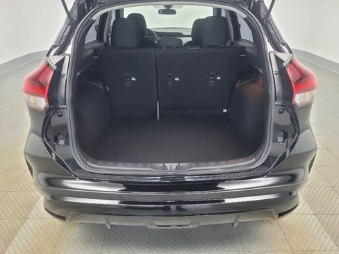 Used 2024 Nissan Kicks S image 29