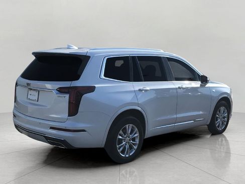 Certified 2024 Cadillac XT6 Luxury w/ LPO, Floor Liner Package AWD/4WD image 21