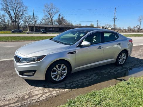 Used 2013 Kia Optima EX w/ Premium Pkg image 10