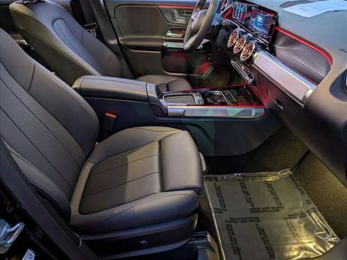 Certified 2025 Mercedes-Benz GLB 250 image 20