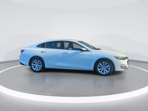 Used 2024 Chevrolet Malibu LT image 9