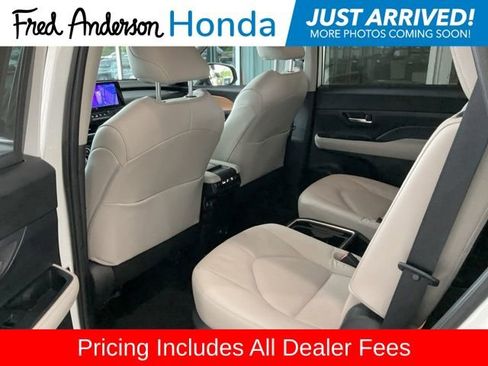 Used 2024 Toyota Grand Highlander FWD image 16