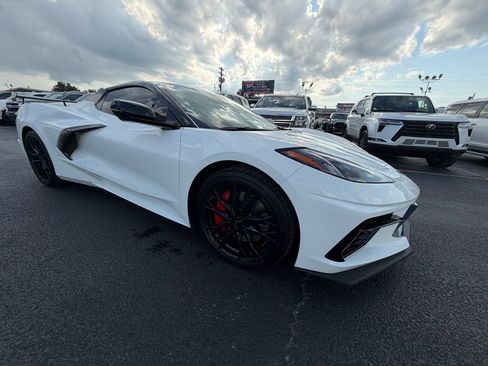 Used 2025 Chevrolet Corvette Stingray Preferred Conv w/ Z51 Performance Package RWD image 1
