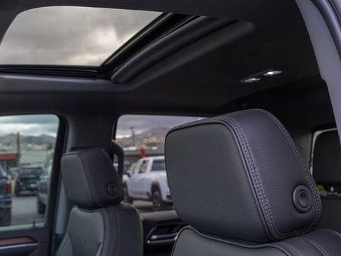 Used 2024 GMC Sierra 1500 Denali w/ Denali Reserve Package image 10