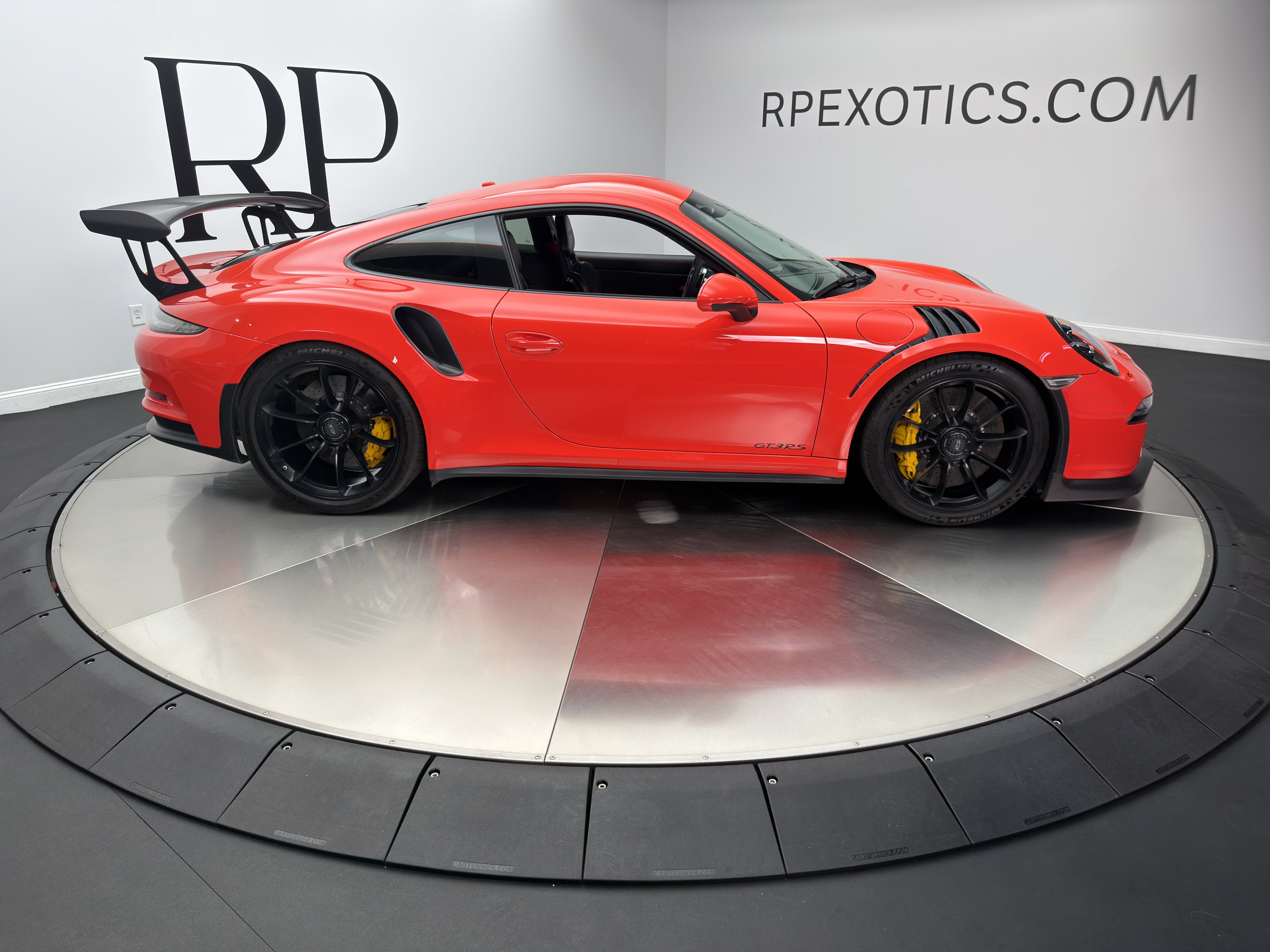 Used 2016 Porsche 911 GT3 RS RWD image 7