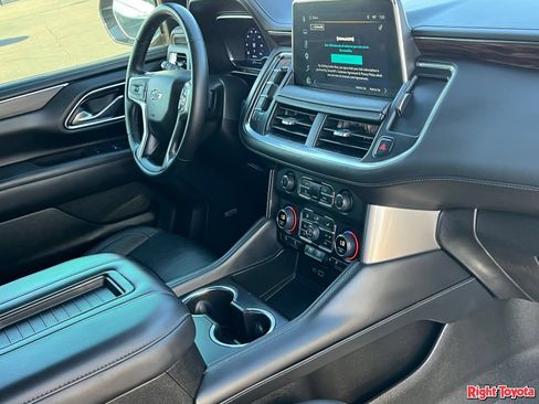 Used 2023 Chevrolet Tahoe Z71 w/ Luxury Package AWD/4WD image 12