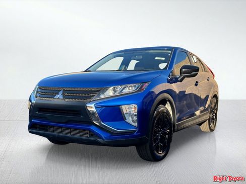 Used 2018 Mitsubishi Eclipse Cross LE AWD/4WD image 2