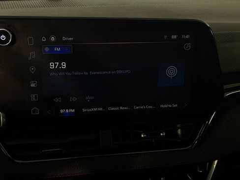 Used 2025 Chevrolet Equinox RS w/ Safety and Technology Package FWD image 20