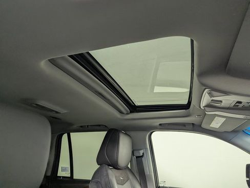 Used 2019 Cadillac Escalade Luxury image 24
