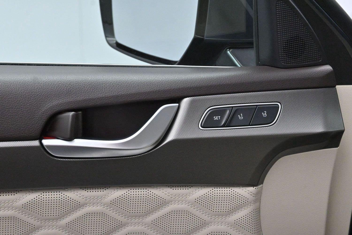 Used 2020 Hyundai Palisade Limited FWD image 13