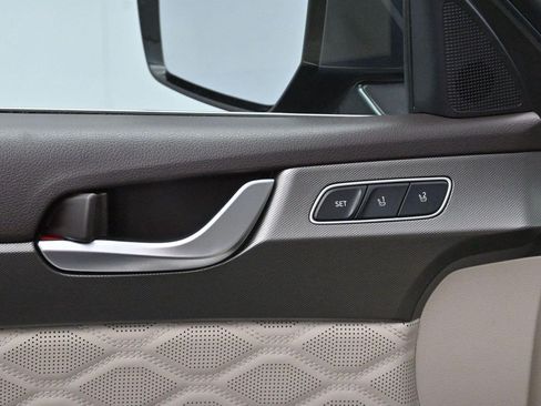 Used 2020 Hyundai Palisade Limited FWD image 13