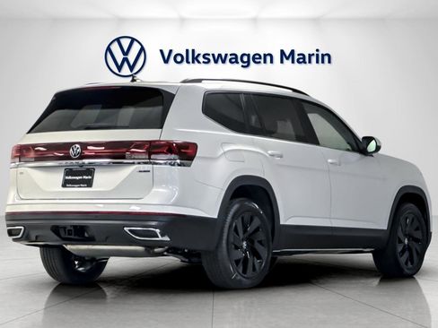 New 2026 Volkswagen Atlas SE image 5