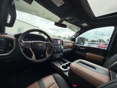 Used 2022 Chevrolet Silverado 2500 High Country AWD/4WD image 17