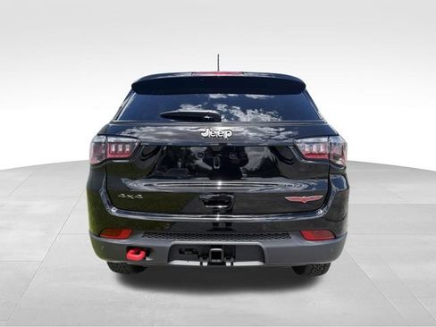 New 2026 Jeep Compass Trailhawk w/ Trailer Tow Group AWD/4WD image 14
