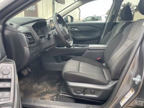 Used 2025 Nissan Rogue SV image 17