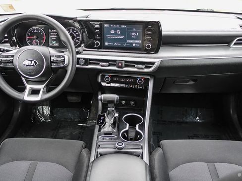 Used 2021 Kia K5 LXS image 12