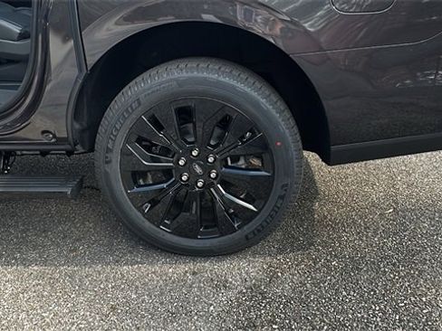New 2025 Ford Expedition Max Platinum w/ Stealth Appearance Package image 19