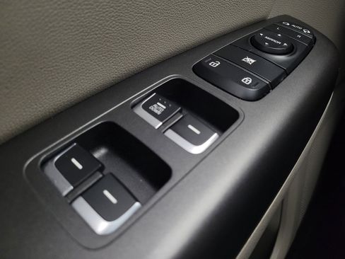 Used 2020 Kia Sportage S FWD image 27