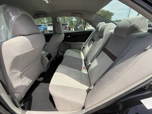 Used 2013 Toyota Camry LE FWD image 20