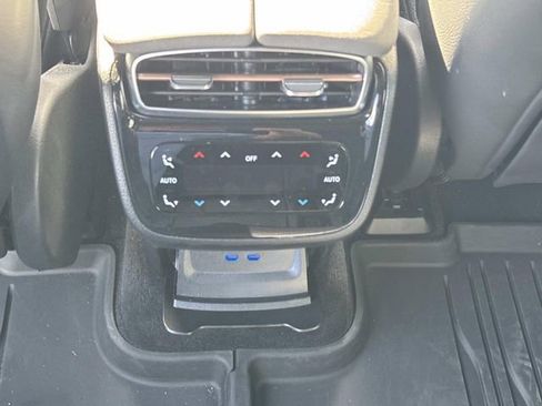 Used 2023 Mercedes-Benz EQS 580 4MATIC SUV image 16