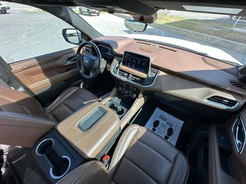 Used 2023 Chevrolet Tahoe High Country image 12