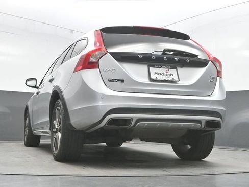 Used 2017 Volvo V60 T5 Cross Country w/ Convenience Package AWD/4WD image 38