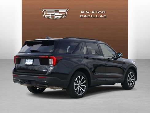 Used 2025 Ford Explorer ST-Line image 5
