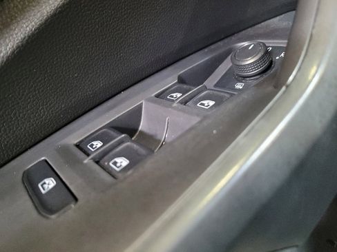 Used 2020 Volkswagen Jetta S FWD image 27