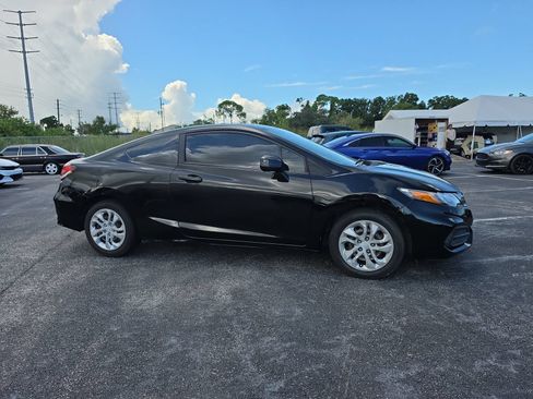 Used 2014 Honda Civic LX image 2