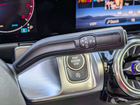 New 2026 Mercedes-Benz GLB 250 image 27