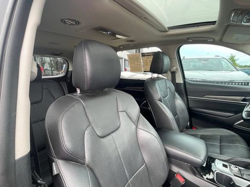 Used 2021 Kia Telluride EX w/ EX Premium Package AWD/4WD image 30