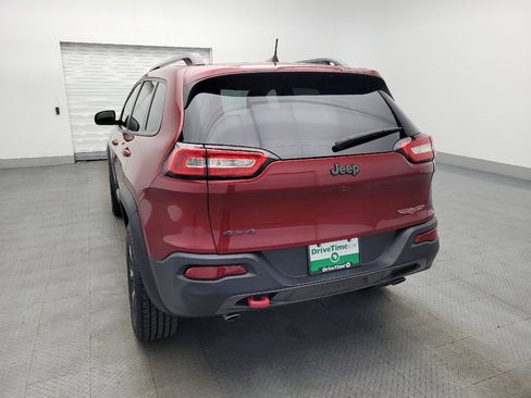Used 2017 Jeep Cherokee Trailhawk AWD/4WD image 6