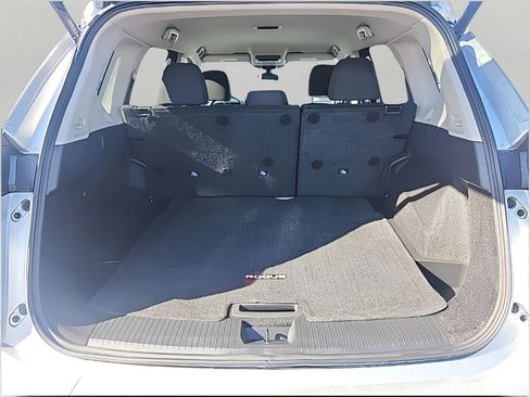 Used 2025 Nissan Rogue SV image 38