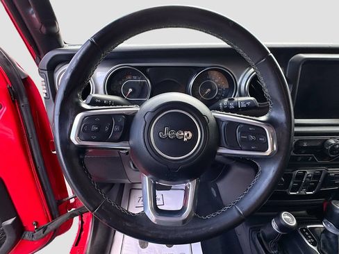 Certified 2022 Jeep Wrangler Unlimited Sahara AWD/4WD image 12