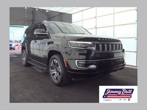 Used 2023 Jeep Wagoneer 2WD w/ Premium Group I image 1