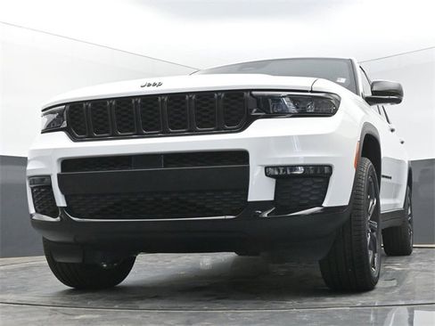 New 2025 Jeep Grand Cherokee L Limited image 41