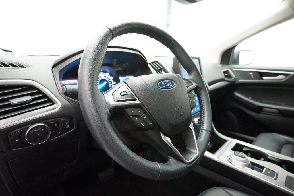 Used 2024 Ford Edge SEL w/ Convenience Package AWD/4WD image 8