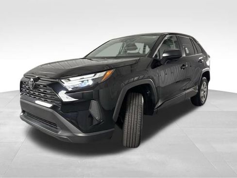 Used 2023 Toyota RAV4 LE image 4