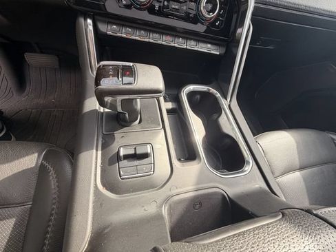 Used 2022 GMC Sierra 1500 Denali AWD/4WD image 21