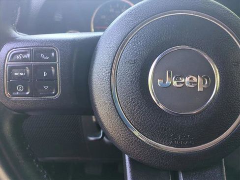 Used 2013 Jeep Wrangler Sport AWD/4WD image 23