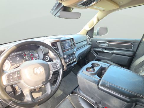 Used 2021 RAM 1500 Laramie AWD/4WD image 19