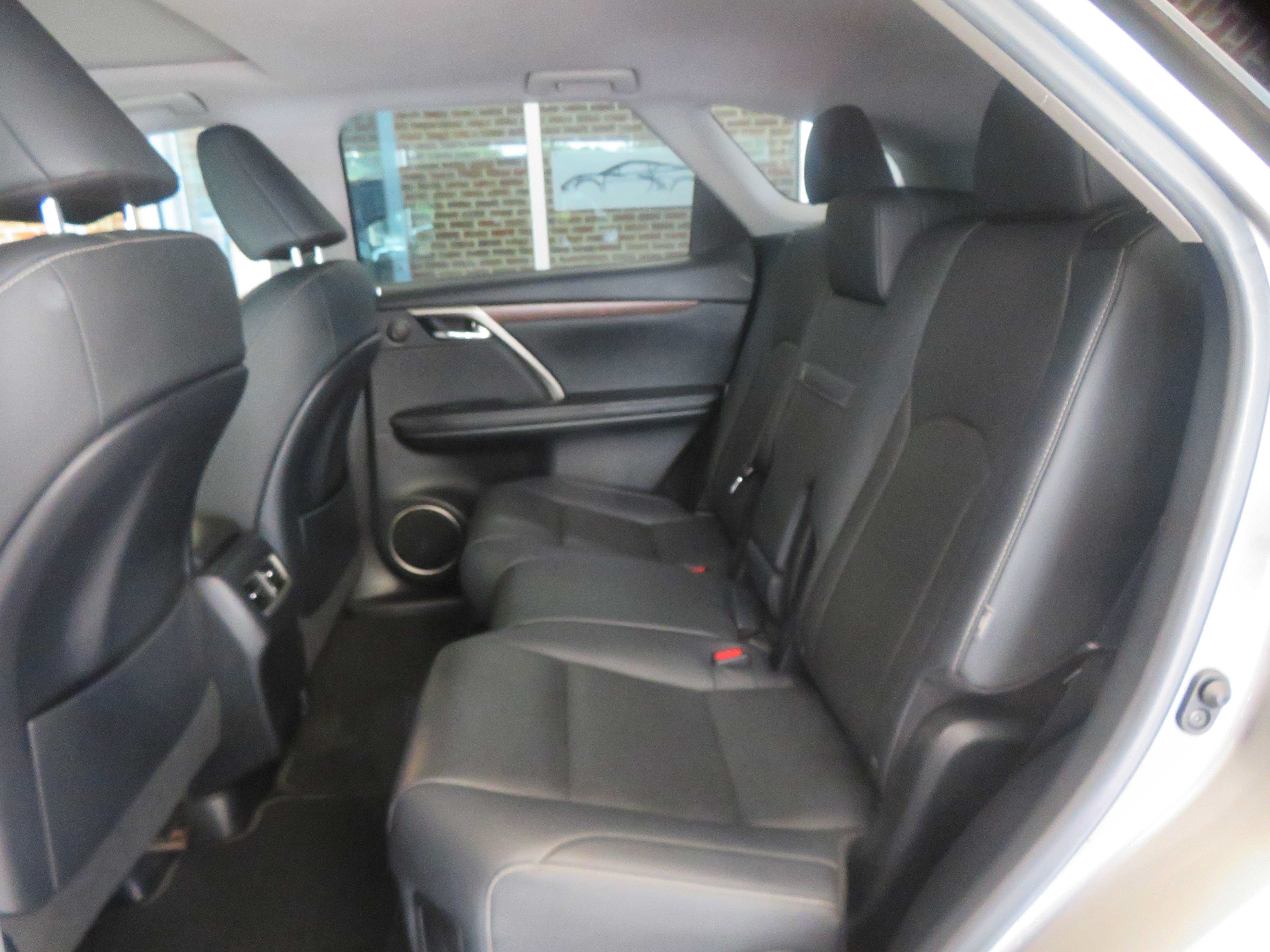 Used 2021 Lexus RX 350L FWD w/ Premium Package image 19