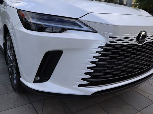 New 2026 Lexus RX 450h AWD image 18