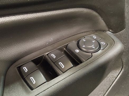 Used 2021 Chevrolet Equinox LT FWD image 27