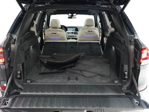 Used 2021 BMW X5 M50i w/ Executive Package image 37