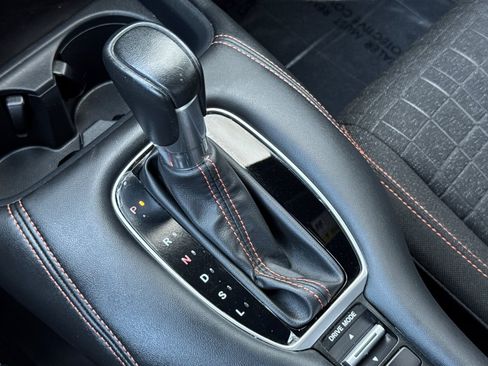 Used 2025 Honda HR-V Sport image 18